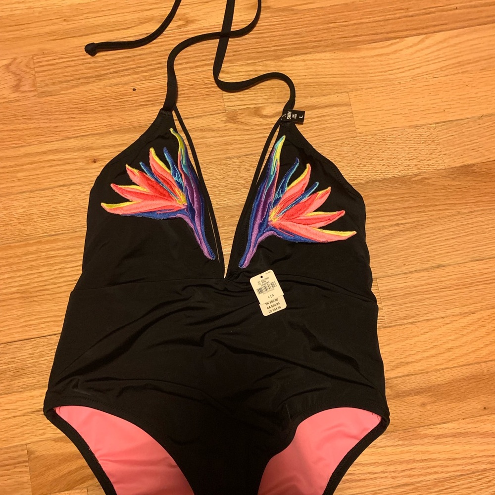 Brand new Victoria secret bathing suit